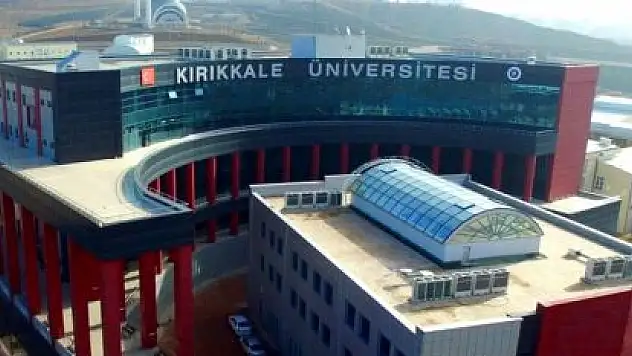 ÜNİVERSİTEDE ARAPÇA İSTİKLAL MARŞI KRİZİ! REKTÖRLÜKTEN AÇIKLAMA GELDİ