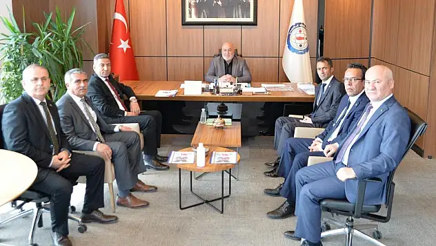UZMAN ÇAVUŞLARDAN MEMUR-SEN'E ZİYARET