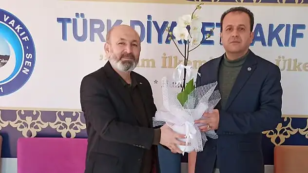 VAİZ NUSRET YILDIZ HOCA GÖREVİNE GERİ DÖNDÜ