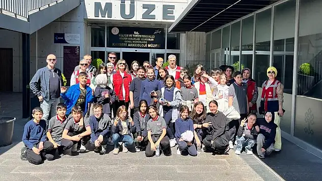 VAKIF HAFTASINDA ÖĞRENCİLERE VAKIF BİLİNCİ AŞILANIYOR