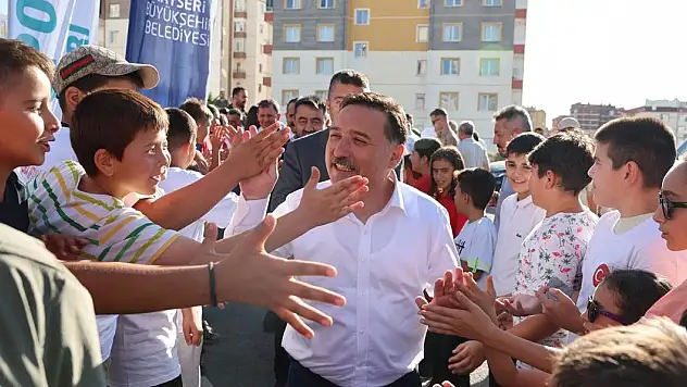 VALİ ÇİÇEK: 'ERVA SPOR OKULLARI BENİM ŞEREF VE NAMUS MESELEM'