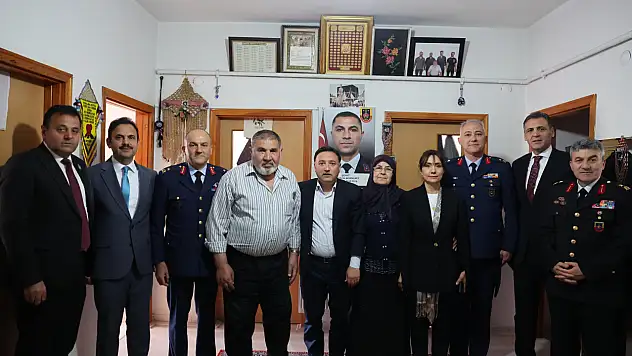 Vali Çiçek şehit aileleriyle bayramlaştı