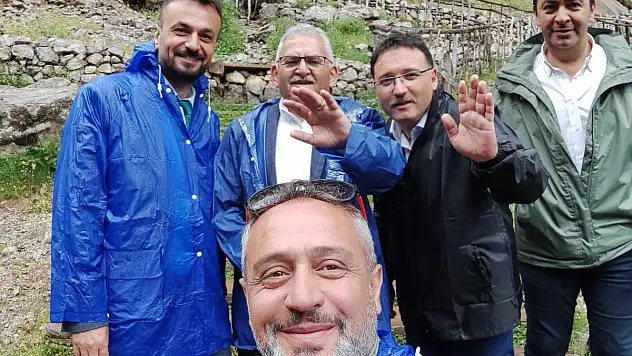 VALİ ÇİÇEK, TURİZM İŞLETMECİLERİ İLE BİR ARAYA GELDİ