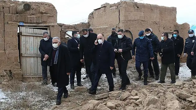 VALİ GÜNAYDIN VE BAŞKAN BÜYÜKKILIÇ DEPREM BÖLGESİNDE