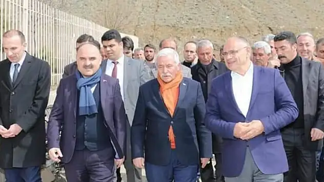 VALİ GÜNAYDIN'A ŞİİRLİ 'TEŞEKKÜR'