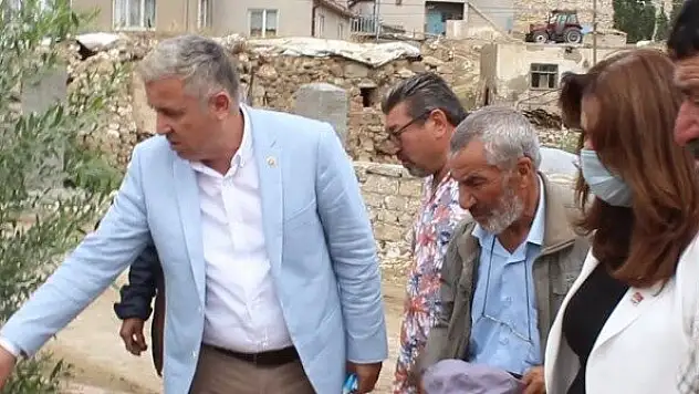 VEKİL ARIK BÜYÜKŞEHİR'E SESLENDİ: 'İŞ BİLMEZLİĞİNİZİN FATURASINI HALKA ÖDETMEYİN'