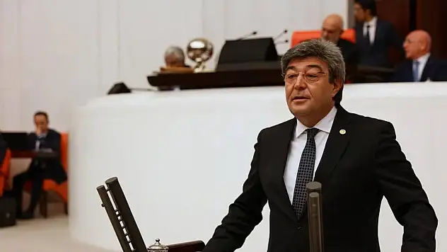 VEKİL ATAŞ: 'ÇİFTÇİLERİMİZ BORCU, BORÇLA ÖDÜYORLAR'