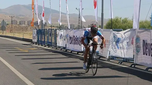 VELO ERCİYES MİNİKLER BİSİKLET YARIŞININ 1. ETABI TAMAMLANDI
