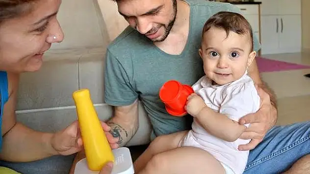 VİCDANSIZ BAKICIYI, OYUNCAK ARABA ELE VERDİ