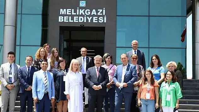 YABANCI EĞİTMENLERDEN MELİKGAZİ'YE ZİYARET