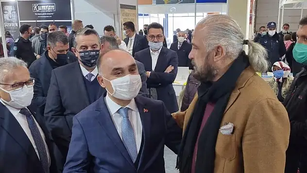 YARAR'DAN VALİ GÜNAYDIN'A BÜYÜK ÖVGÜ: HERKESİN HAYATINI KURTARDINIZ