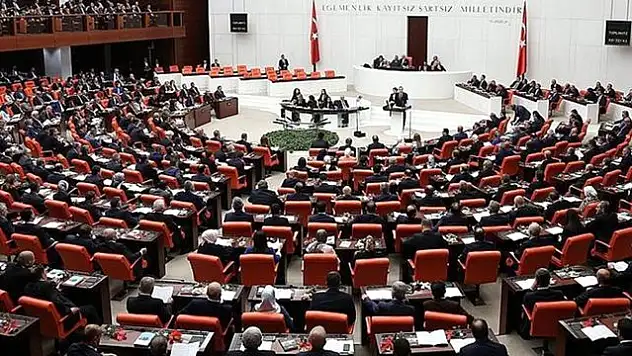 YASA TEKLİFİ MECLİSTE! MAHKEMESİZ AD VE SOYAD DEĞİŞİKLİĞİ YAPILACAK!