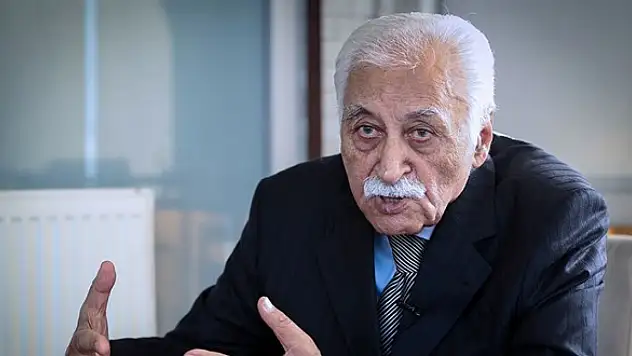 Yavuz Bülent Bakiler hayatını kaybetti