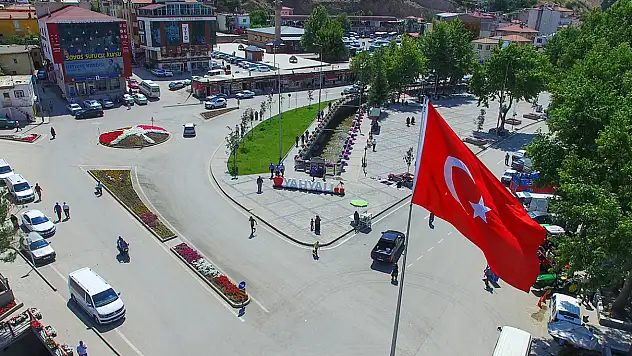 Yeniden Refah Partisi Yahyalı'da parti değişikliği tartışmasına açıklık getirdi