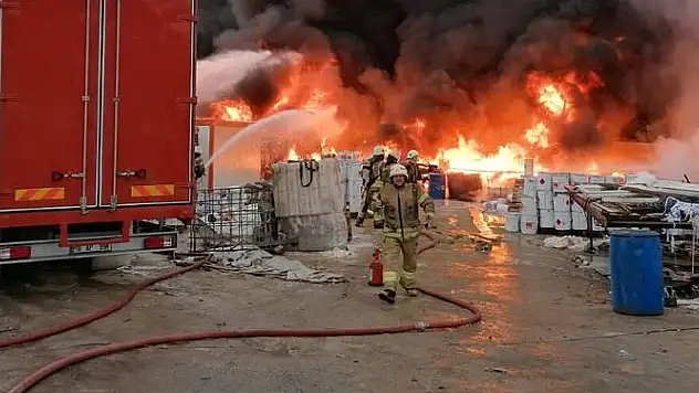 YILBAŞI SABAHINDA KORKUTAN YANGIN