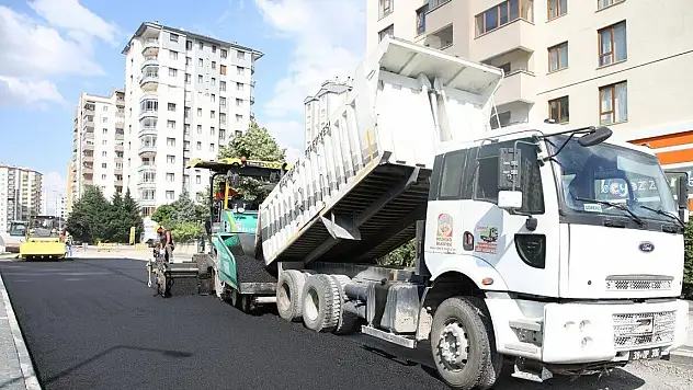 YILDIRIM BEYAZIT'A YENİ YOLLAR, KAVŞAK VE OTOPARKLAR YAPILIYOR