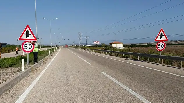 Yola çıkacaklar dikkat! 58 bin 246 işaret levhası kaldırıldı