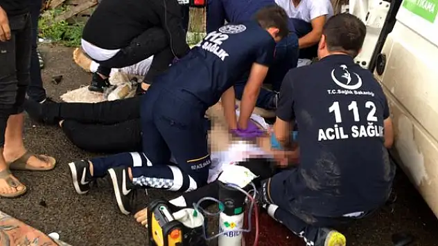 Yolcu otobüsü minibüsle çarpıştı: 3 ölü, 7 yaralı