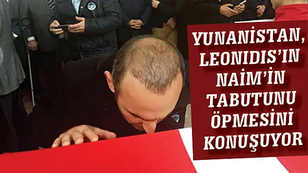 Yunanistan, Leonidis'in Naim'in Tabutunu Öpmesini Konuşuyor
