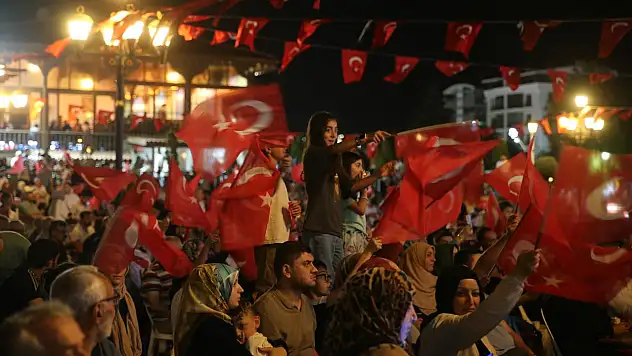 Yurt genelinde 15 Temmuz'un 10. yılında yüzlerce anma etkinliği düzenlendi