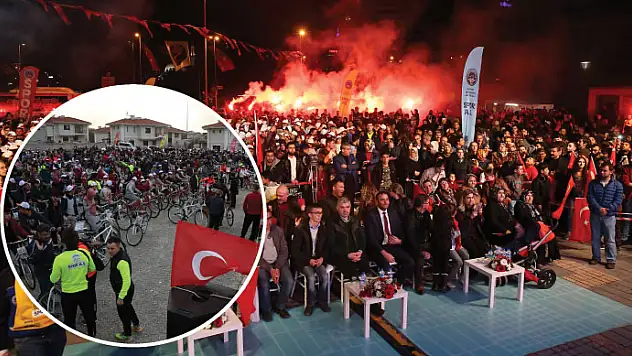 Yüzlerce bisikletli Çanakkale için pedal çevirdi