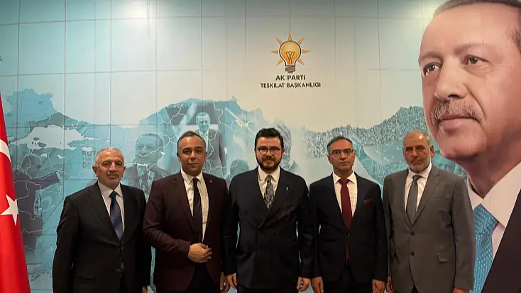 AK Parti’de 3 ilçe başkanlığına yeni atamalar yapıldı