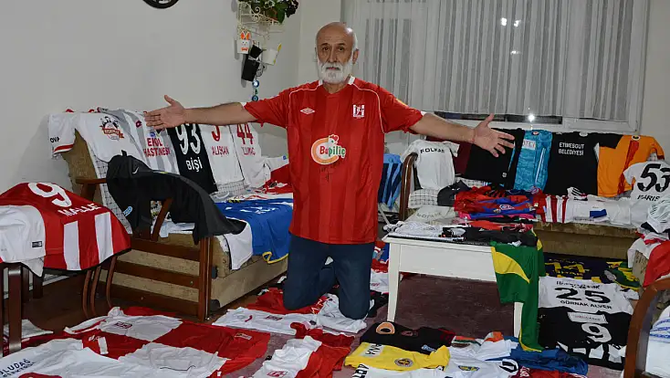 Balıkesir'de 300 formalık koleksiyon