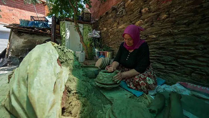 Binlerce yıllık gelenek çömlek üretimi kadın emeğiyle yaşatılıyor