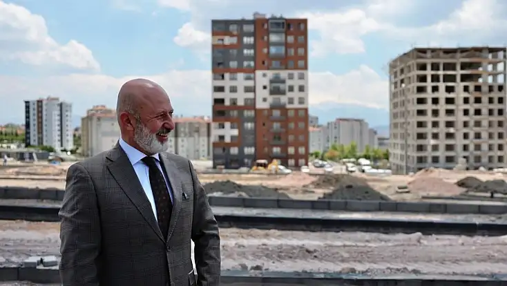 Çolakbayrakdar: Kentsel dönüşümle birlikte yaşam alanlarını da inşa ediyoruz