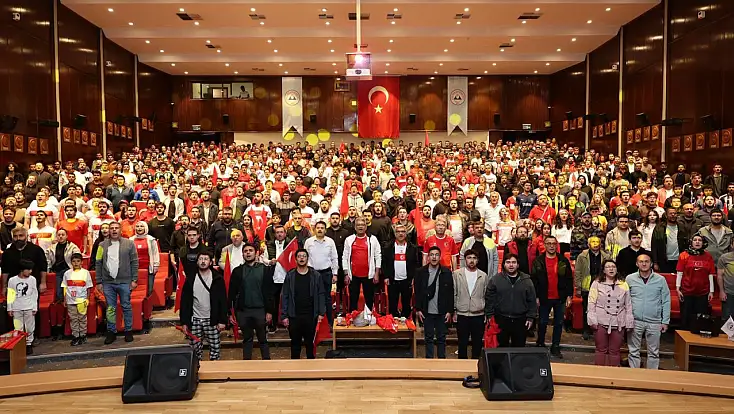 ERÜ’de milli maç heyecanı yaşandı