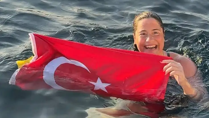 Genç sporcu Aysu Türkoğlu Japonya'da rekor kırdı