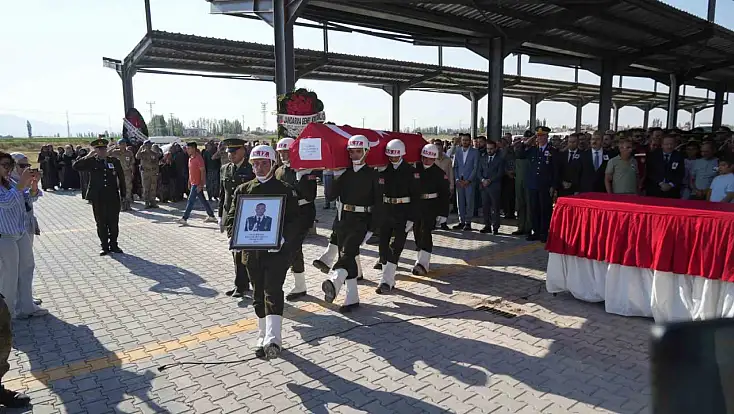 Hava Harp Okulu öğrencisi Veli Bilgin, memleketi Niğde’de son yolculuğuna uğurlandı