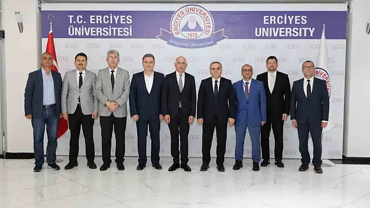 Hayırsever iş insanı Asım Kibar, ERÜ'de anıldı
