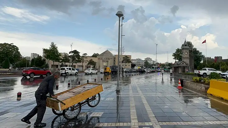 Kayseri’de sağanak yağış etkili oldu