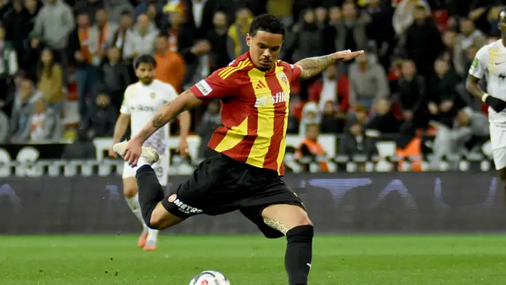 Kayserispor'da ingiliz futbolcu Katongo ile yollar ayrıldı