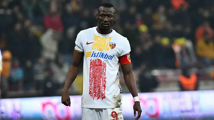 Kayserispor'da Mame Thiam sesleri: Taraftar istiyor, maliyet düşündürüyor