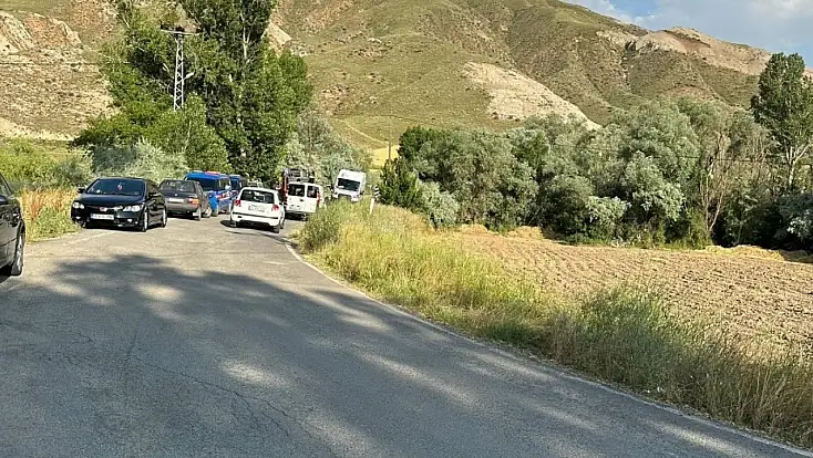 Kızıyla birlikte Kızılırmak’a açılan baba kayboldu: Arama çalışması başlatıldı