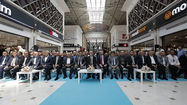 Kumsmall AVM’de 24 yeni mağaza hizmete açıldı