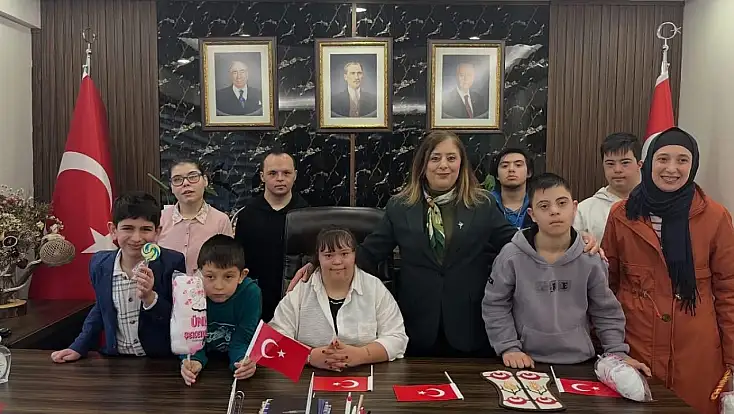 MHP KAÇEP Kayseri’den engelli çocuklara ve ailelerine yönelik anlamlı workshop