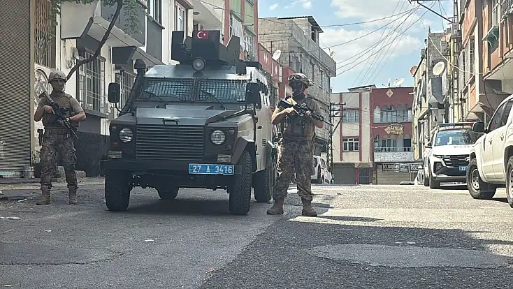 Polise mukavemet gösteren şahıs özel harekat operasyonu ile yakalandı