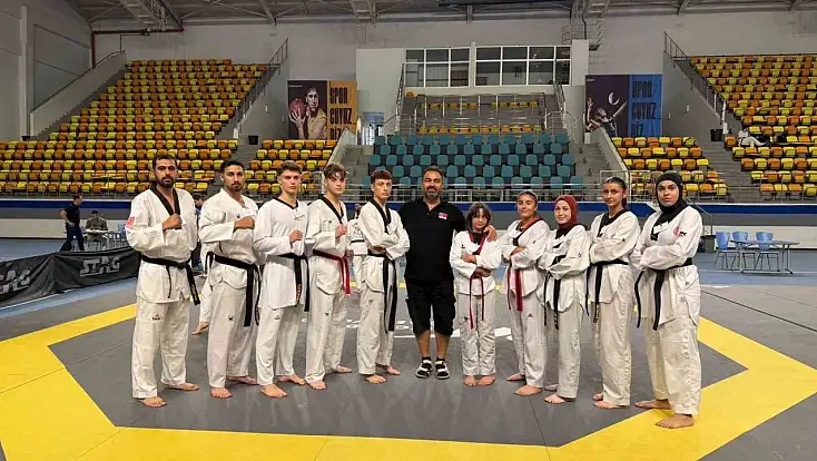 TaeKwonDo terfi sınavında YayTanSay'dan 10 sporcu başarılı oldu