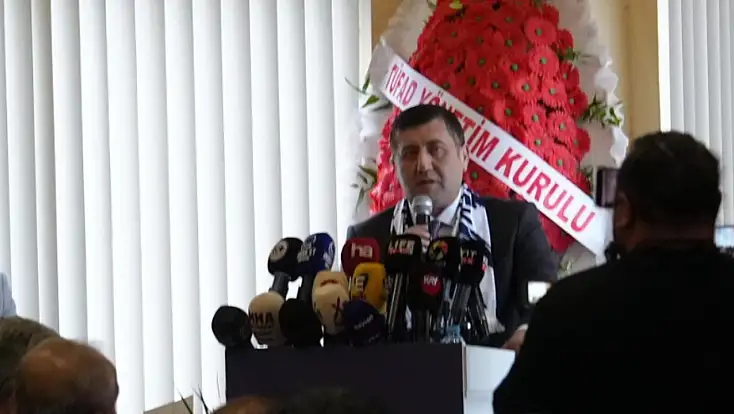 Vekil Ersoy'dan dikkat çeken Kayserispor çıkışı: 632 milyonu Sivasspor'a bağışlasaydık anıtımızı dikerlerdi