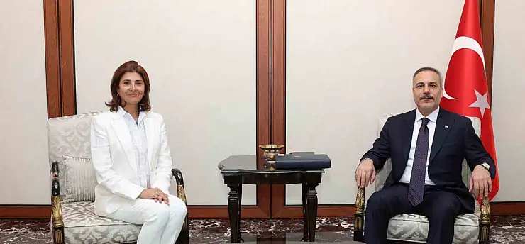 Bakan Fidan, BM Genel Sekreteri'nin Kıbrıs konusunda Şahsi Temsilcisi Holguin ile görüştü