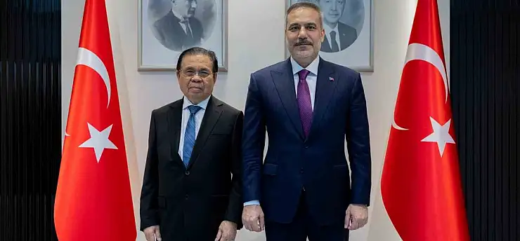 Bakan Fidan, Moro İslam Kurtuluş Cephesi lideri İbrahim'i kabul etti