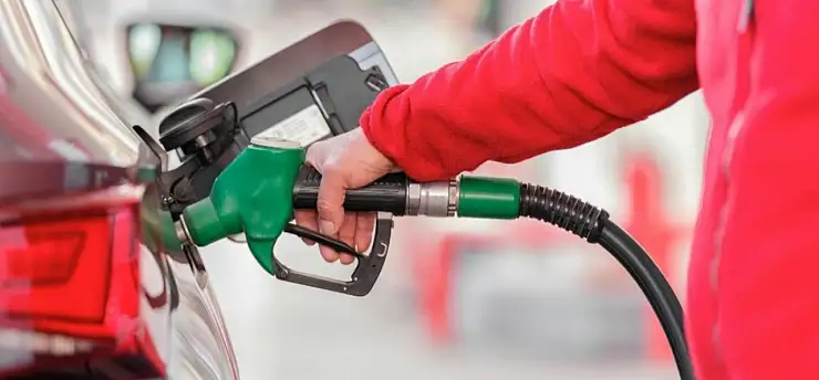 Benzine zam bekleniyor! Bu gece yarısından itibaren geçerli olacak