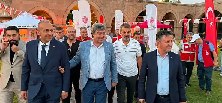 Dursun Ataş, İncesu'da toplu sünnet programına katıldı
