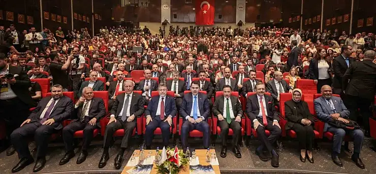 Erciyes Zirvesi-1 Kayseri'de yoğun katılımla gerçekleştirildi