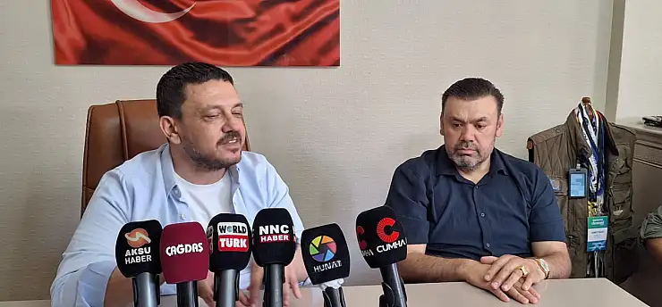 Gazeteciler, Aksu TV'de medyanın geleceğini konuştu