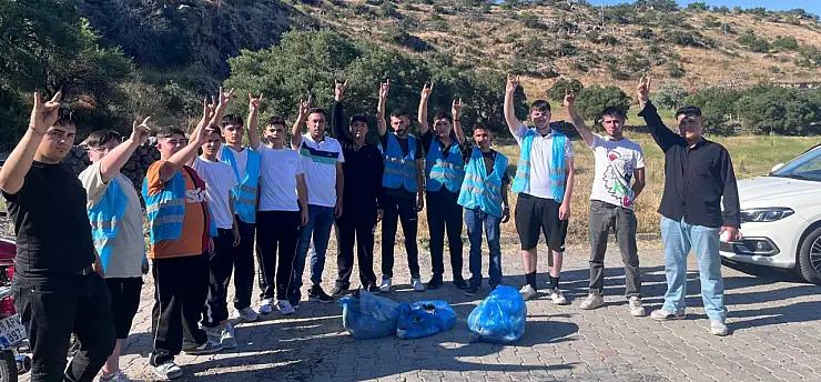 Hacılar Ülkü Ocakları'ndan çevre duyarlılığı
