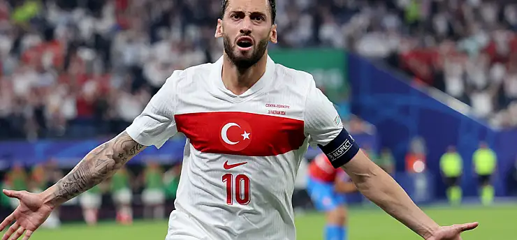 Hakan Çalhanoğlu'ndan duygusal veda mesajı: Sorumluluğu ben üstleniyorum